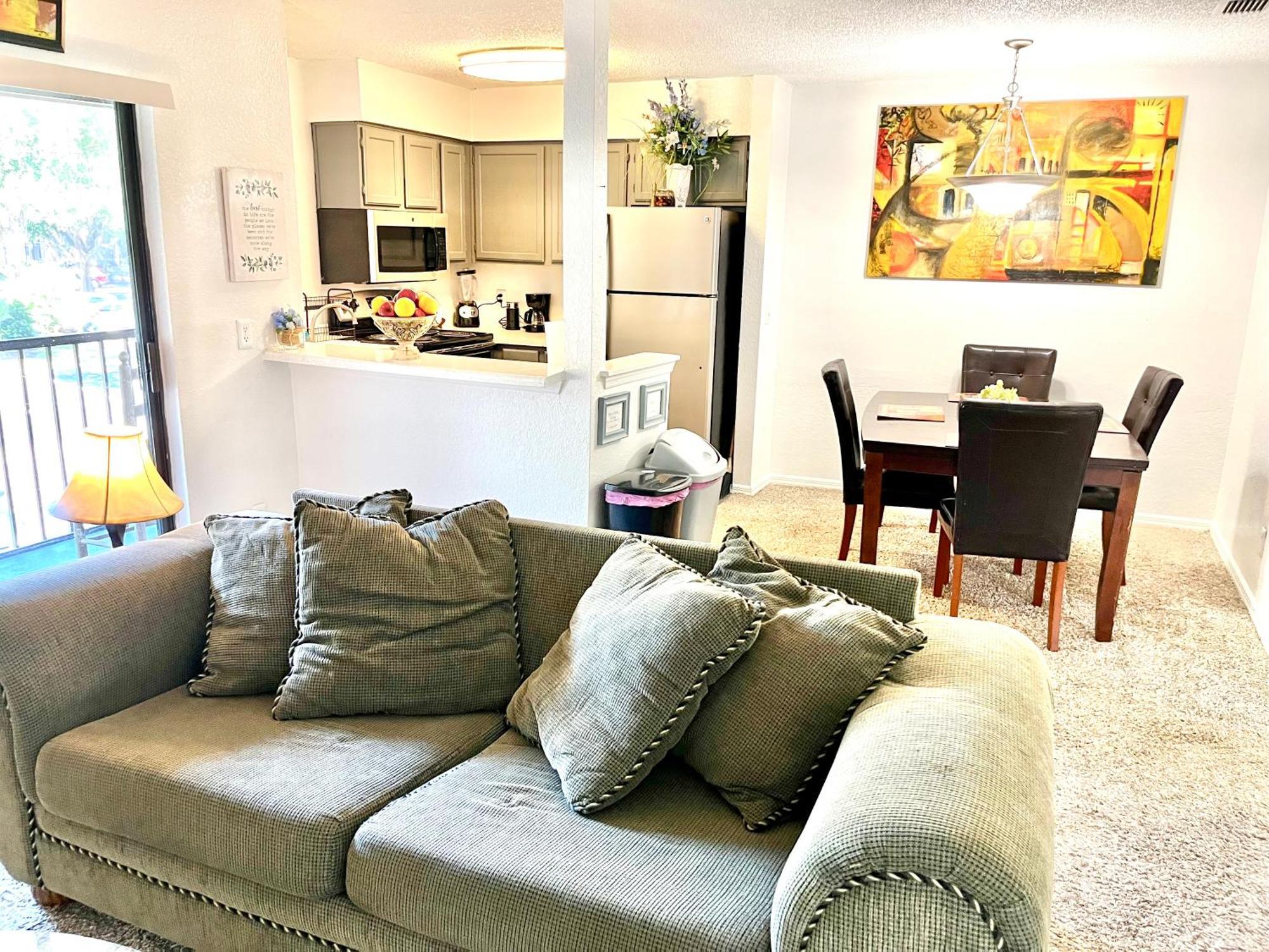 Daytona 2 Bed Apartment 10 Minutes To Beach With Balcony Порт Ориндж Екстериор снимка
