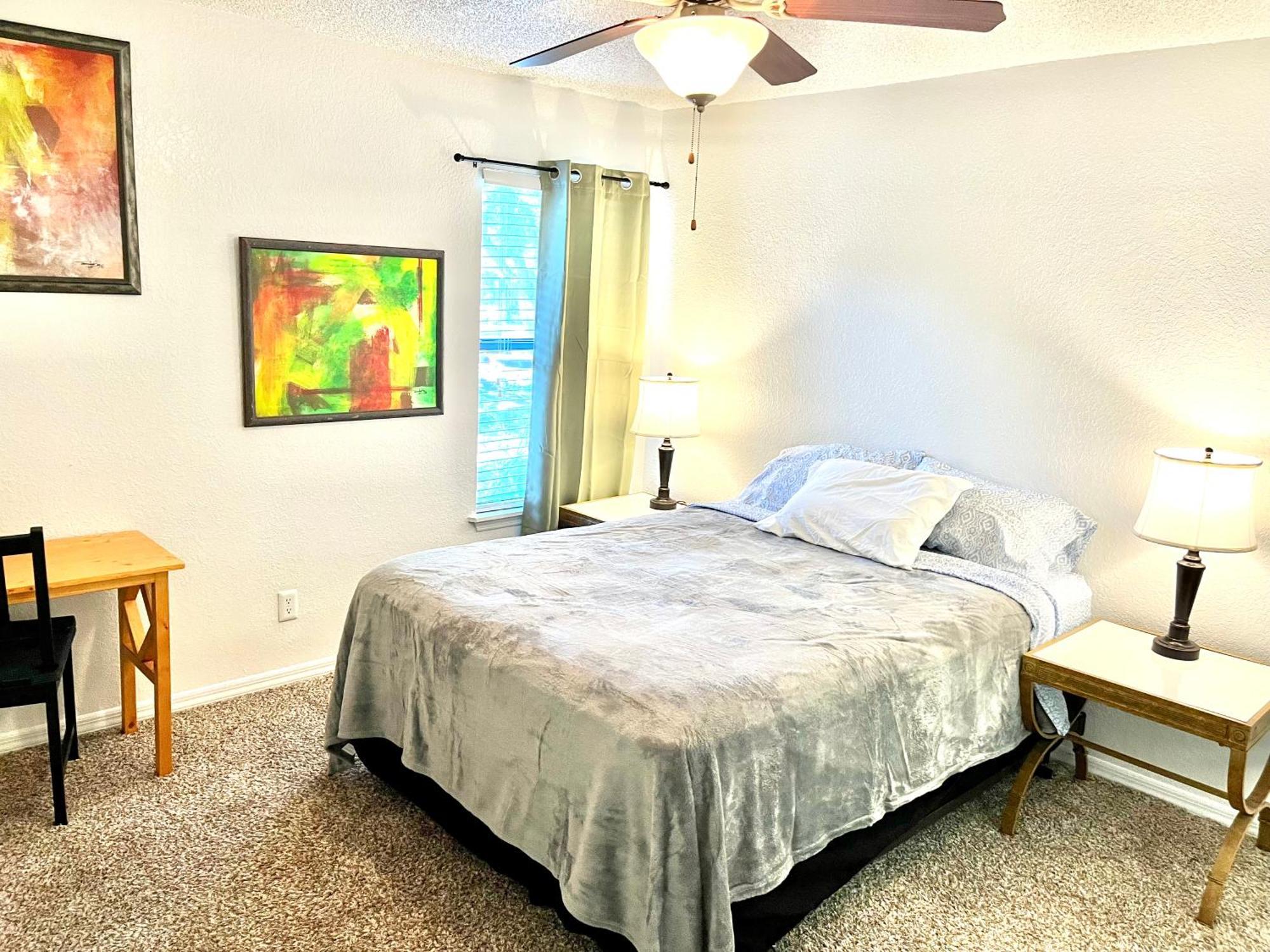 Daytona 2 Bed Apartment 10 Minutes To Beach With Balcony Порт Ориндж Екстериор снимка