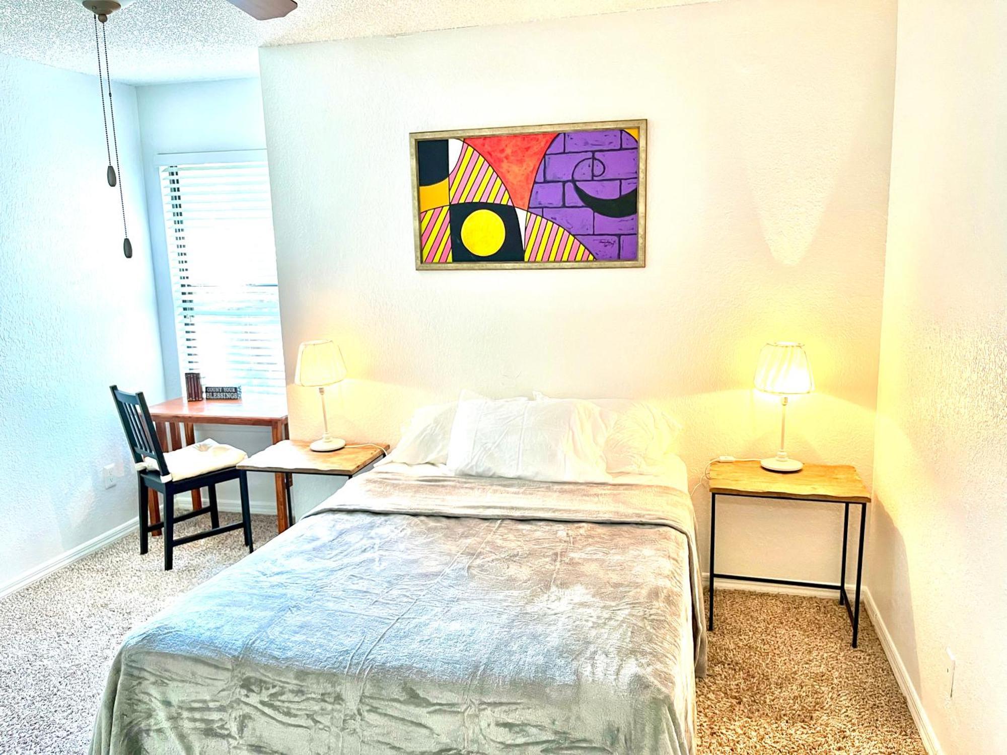 Daytona 2 Bed Apartment 10 Minutes To Beach With Balcony Порт Ориндж Екстериор снимка