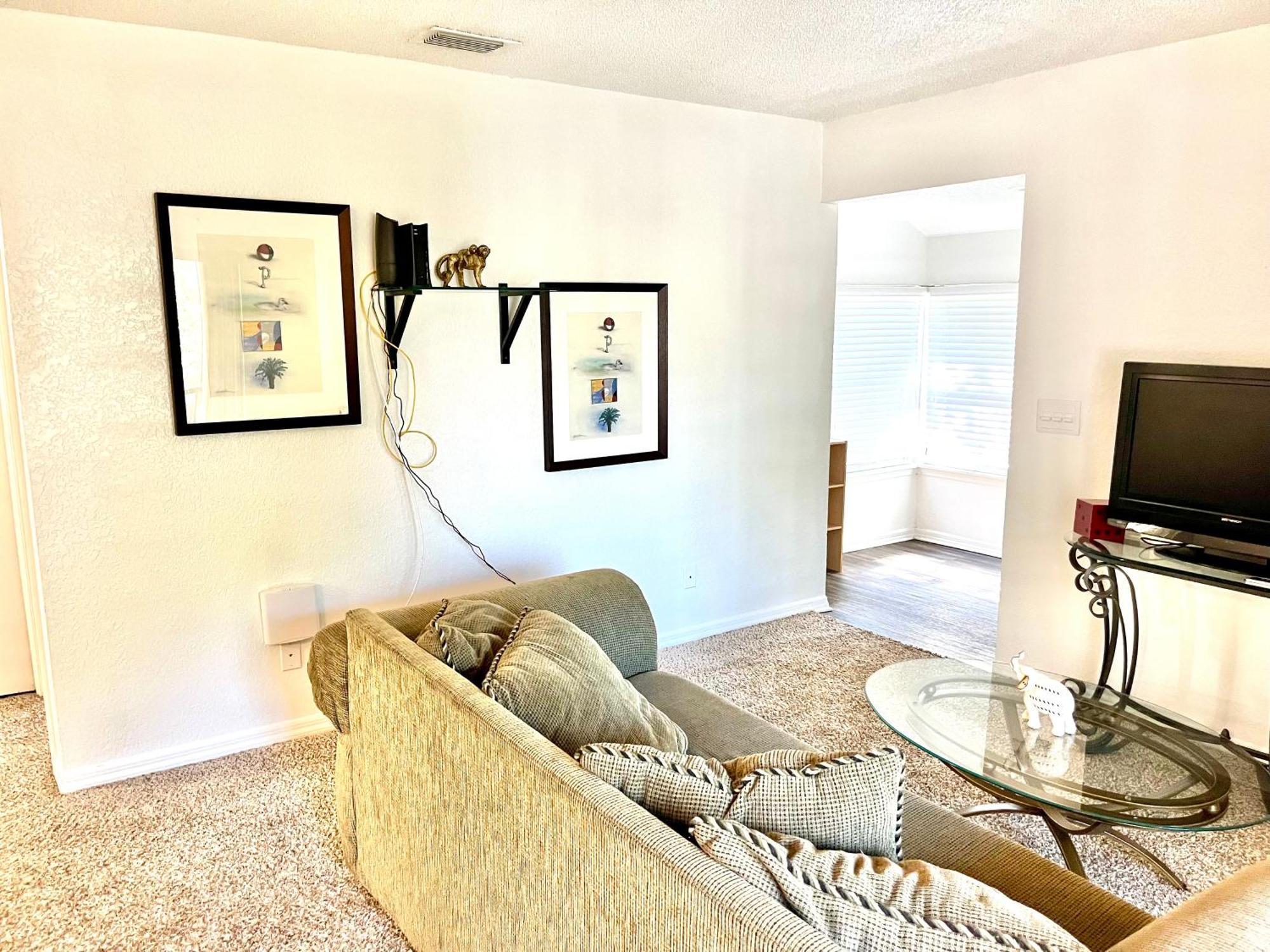 Daytona 2 Bed Apartment 10 Minutes To Beach With Balcony Порт Ориндж Екстериор снимка