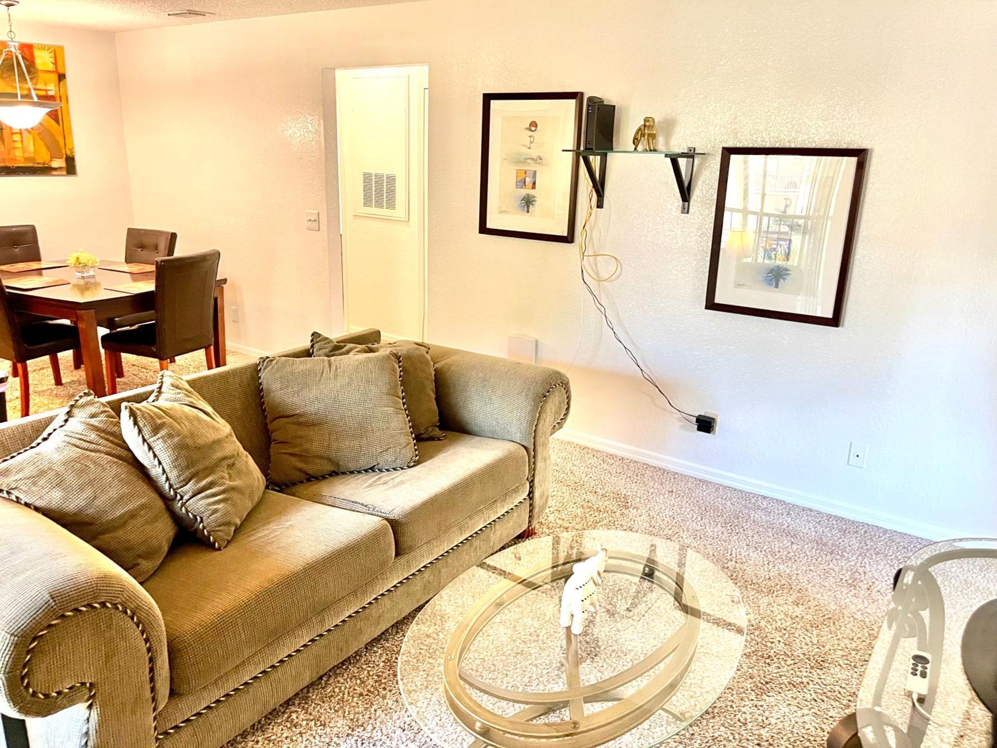 Daytona 2 Bed Apartment 10 Minutes To Beach With Balcony Порт Ориндж Екстериор снимка