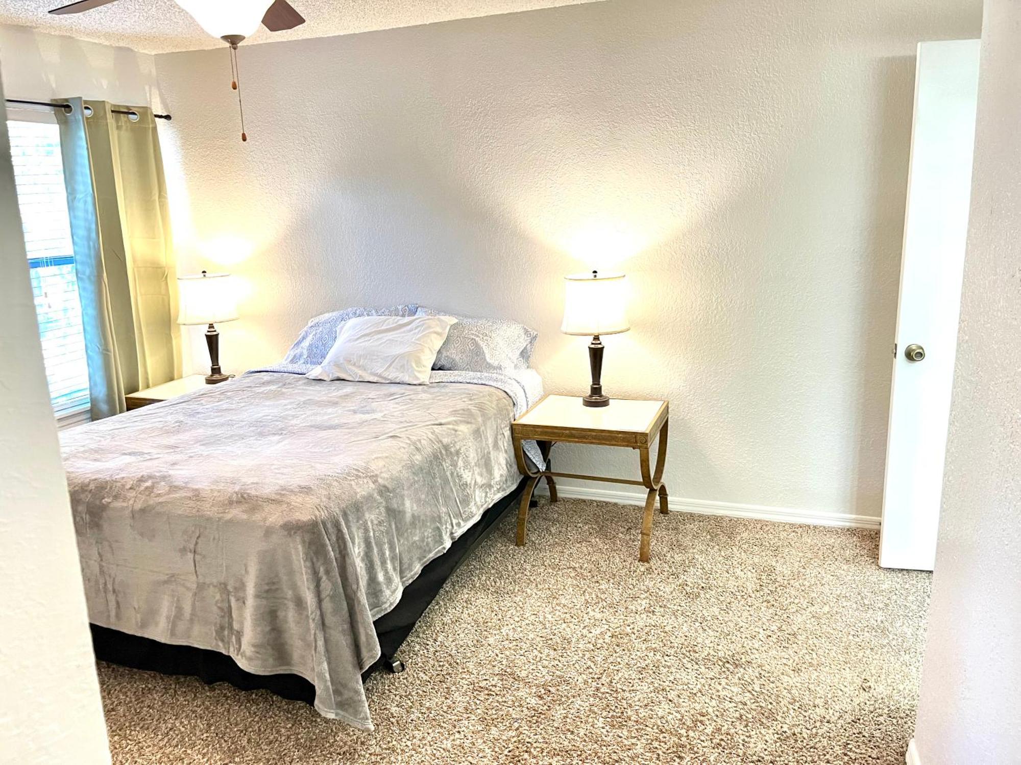 Daytona 2 Bed Apartment 10 Minutes To Beach With Balcony Порт Ориндж Екстериор снимка
