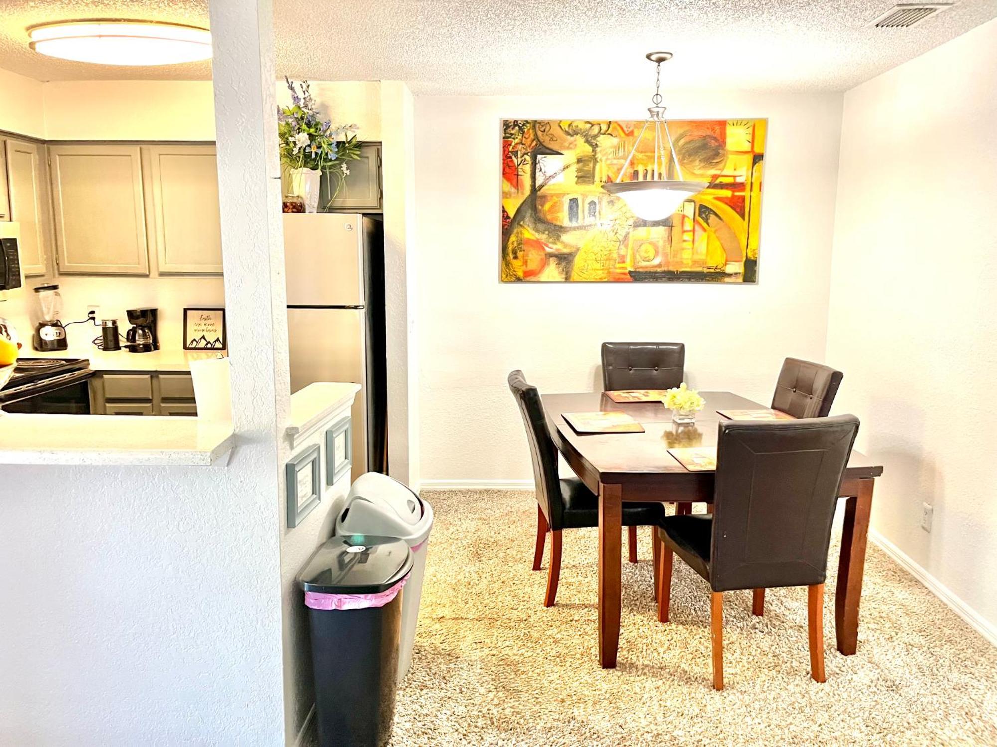 Daytona 2 Bed Apartment 10 Minutes To Beach With Balcony Порт Ориндж Екстериор снимка