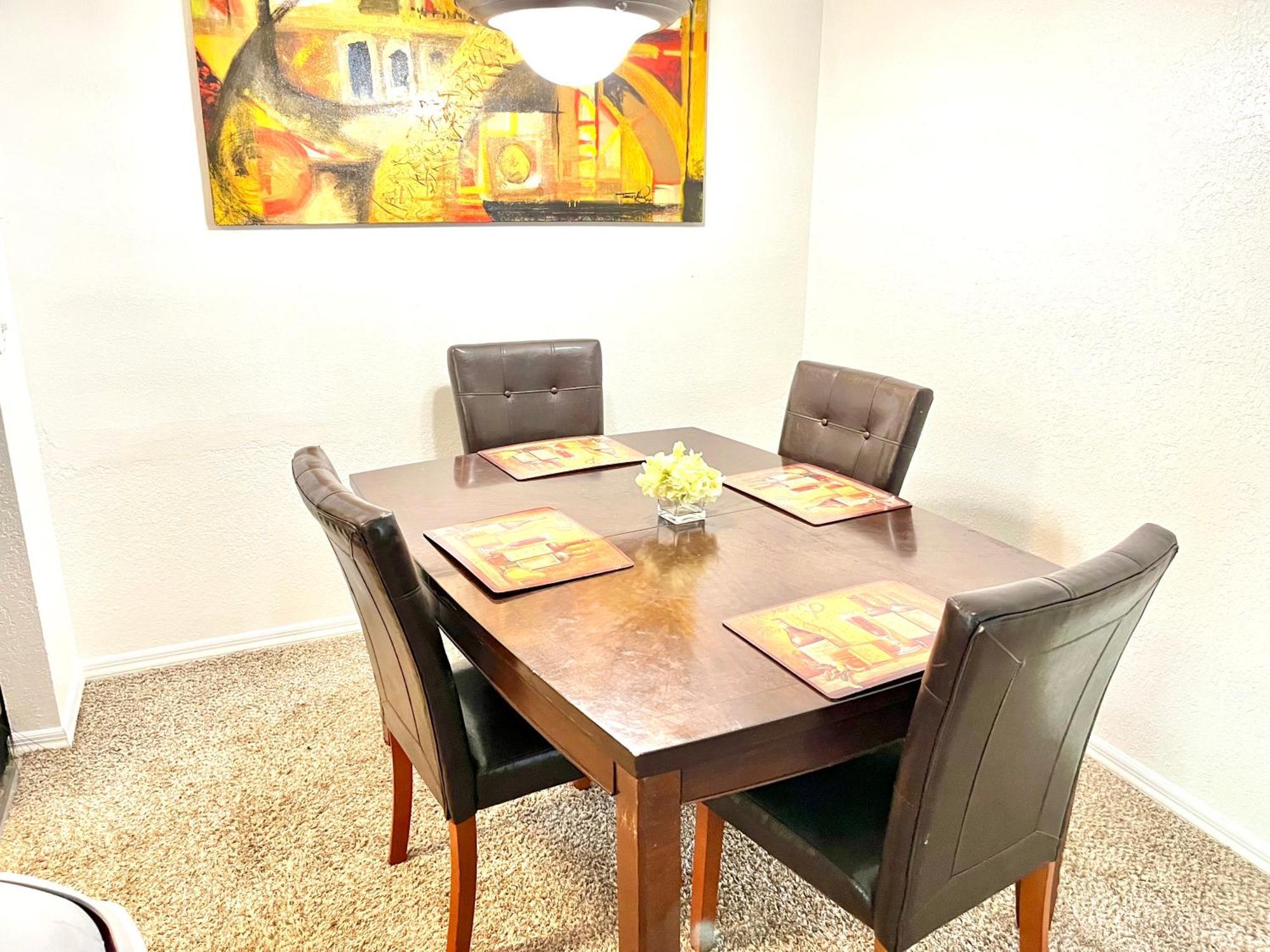 Daytona 2 Bed Apartment 10 Minutes To Beach With Balcony Порт Ориндж Екстериор снимка