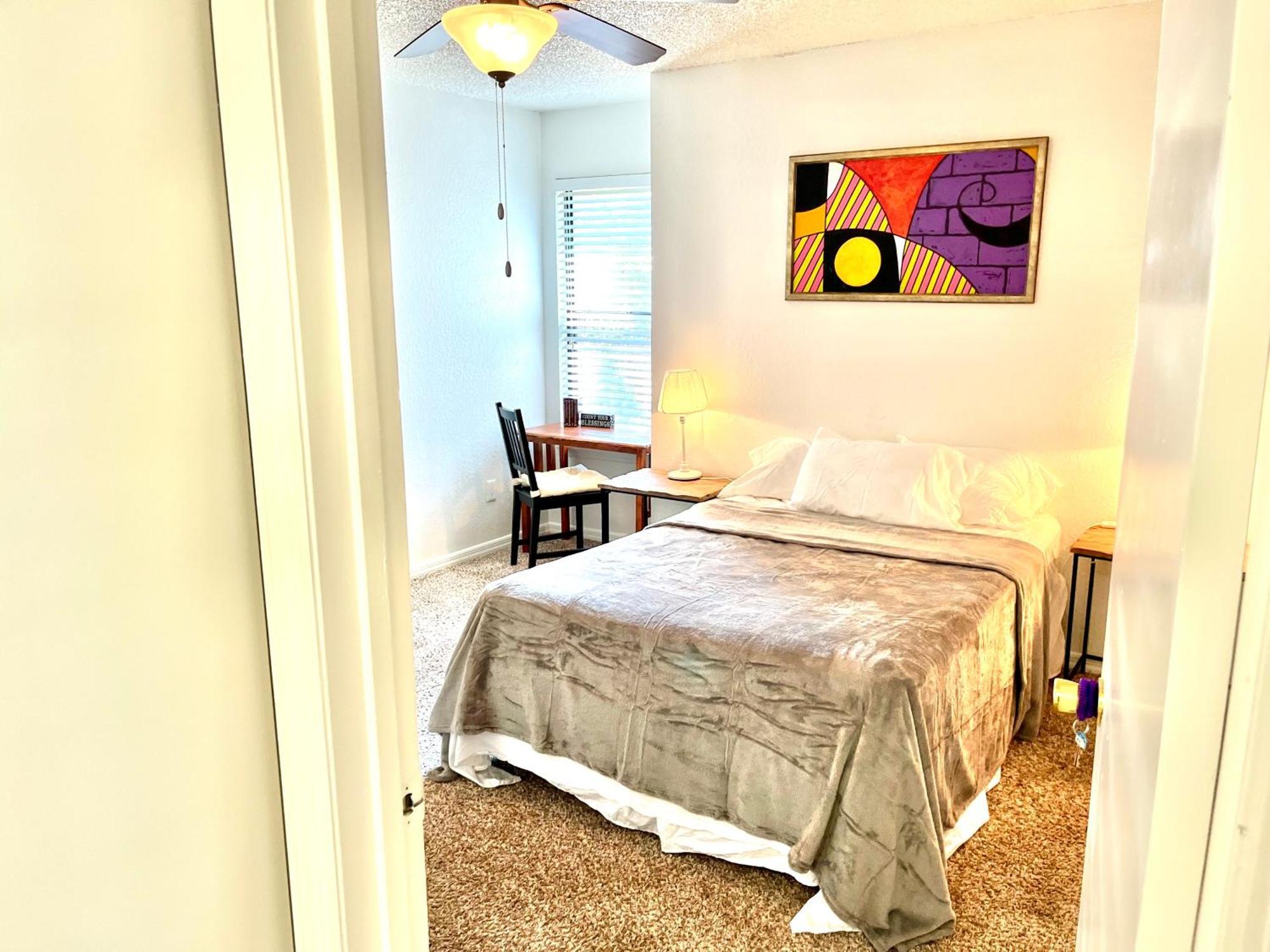 Daytona 2 Bed Apartment 10 Minutes To Beach With Balcony Порт Ориндж Екстериор снимка