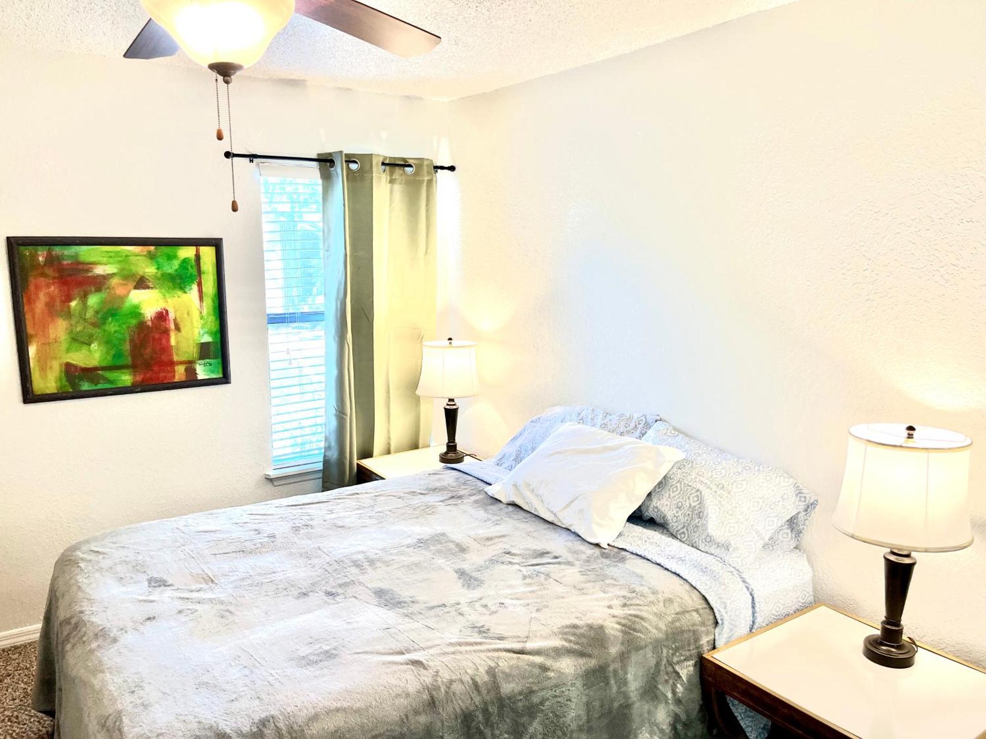 Daytona 2 Bed Apartment 10 Minutes To Beach With Balcony Порт Ориндж Екстериор снимка