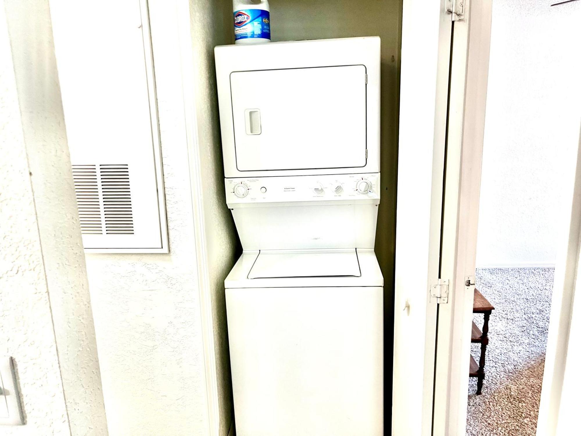 Daytona 2 Bed Apartment 10 Minutes To Beach With Balcony Порт Ориндж Екстериор снимка