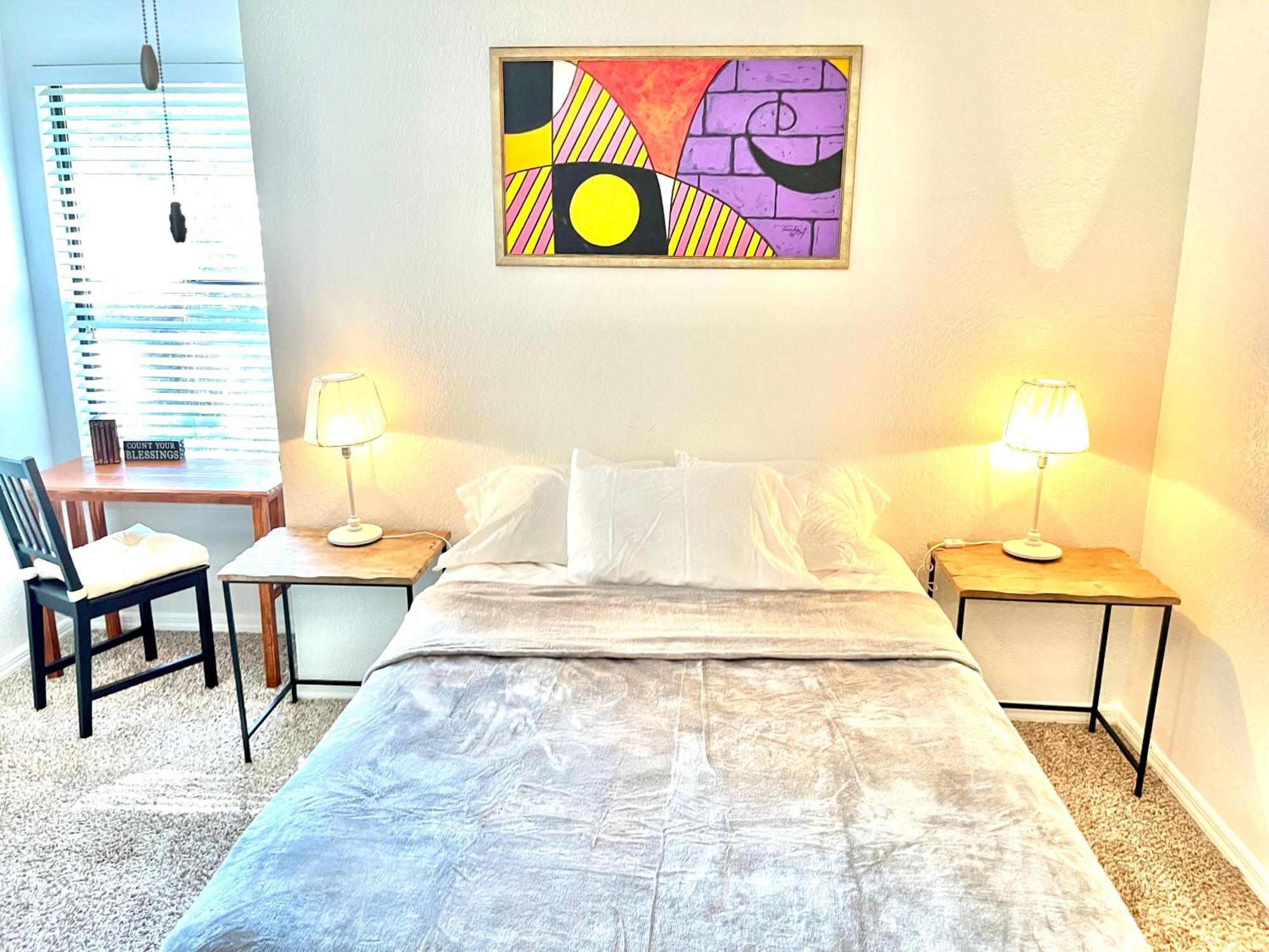 Daytona 2 Bed Apartment 10 Minutes To Beach With Balcony Порт Ориндж Екстериор снимка
