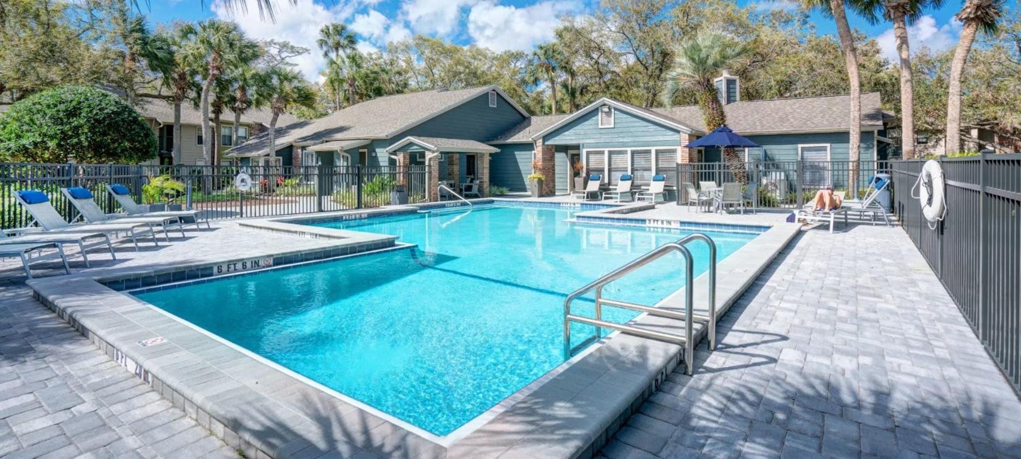 Daytona 2 Bed Apartment 10 Minutes To Beach With Balcony Порт Ориндж Екстериор снимка